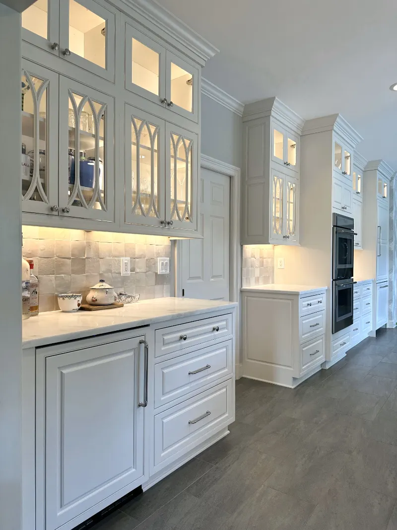 White kitchen cabinets.
